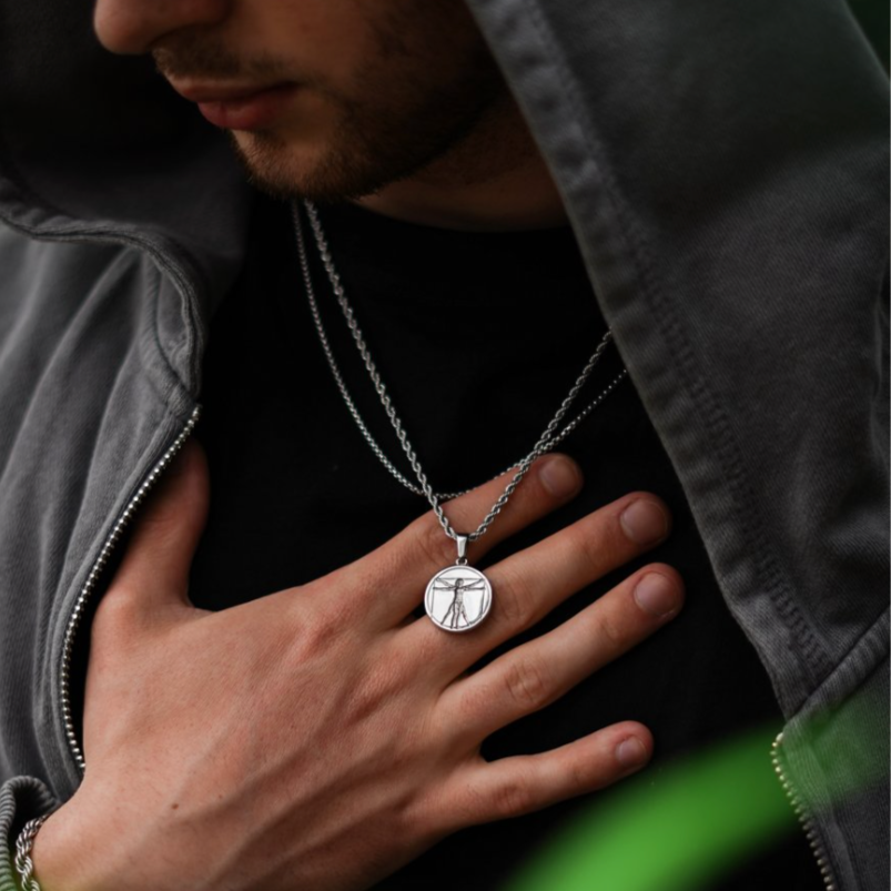 Vitruvian Man Pendant (Silver)